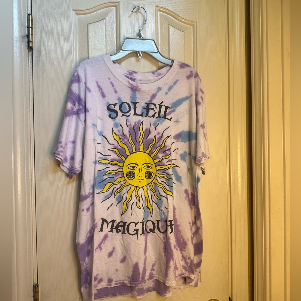 “Sōleíl Magicue” Vintage Tie-Dye Graphic Tee